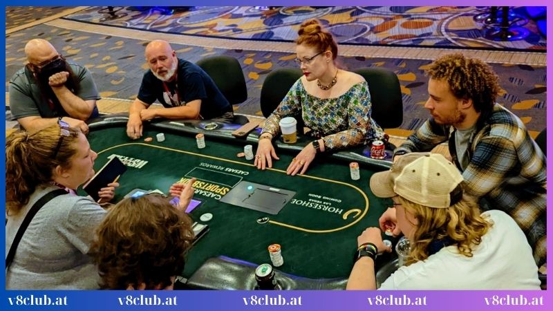 Giai đoạn trong Poker Tournament  phổ biến